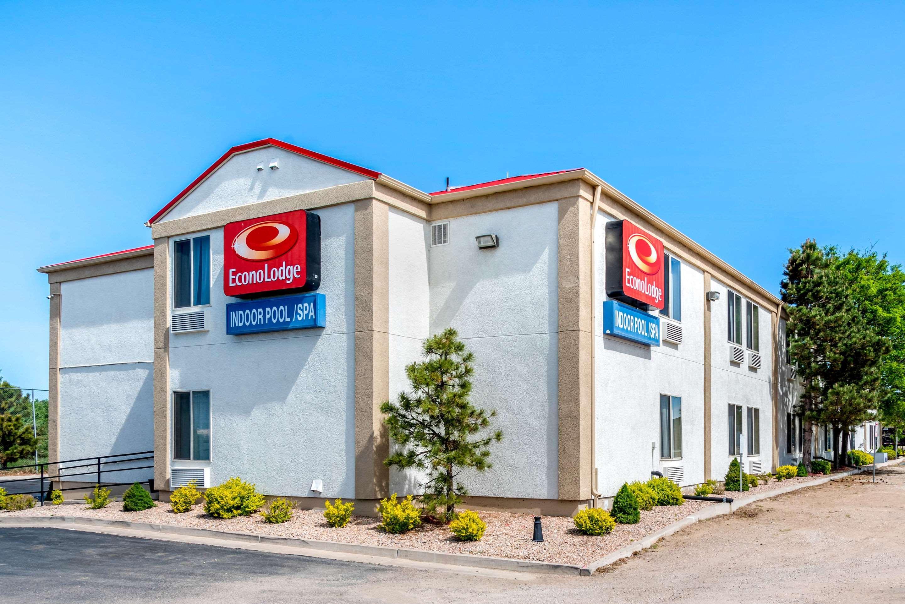 Econo Lodge Airport/Colorado Springs Bagian luar foto